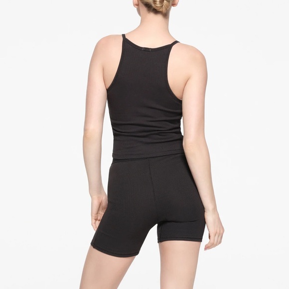 {SKIMS} COTTON RIB CAMI [SOOT] - Picture 4 of 5